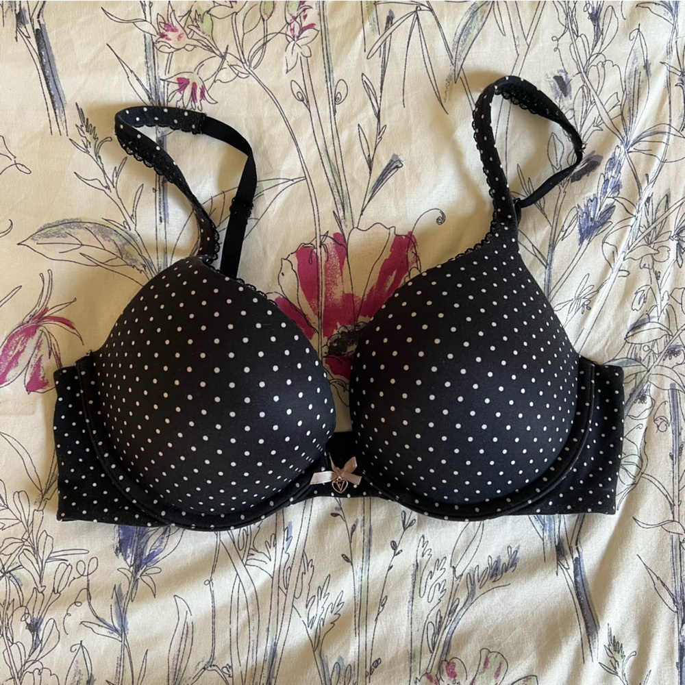 Black Victoria’s Secret Polka Dot Lace Push Up Bra